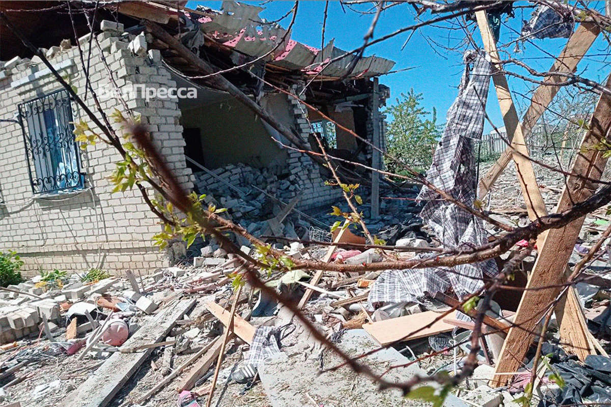 Последствия обстрела села Нехотеевка в Белгородской области, 5 мая 2022 года