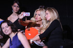 Виктория Лопырева (в центре) во время финала конкурса «Мисс Россия 2013» в концертном зале «Барвиха Luxury Village»