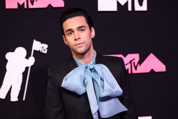 Певец Стивен Санчес на&nbsp;церемонии вручения наград MTV Video Music Awards 2023, 13&nbsp;сентября 2023&nbsp;года 