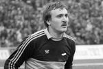 Вратарь сборной команды СССР по футболу Виктор Чанов во время матча, 1982 год 