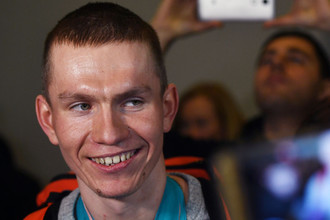 Лыжник Александр Большунов