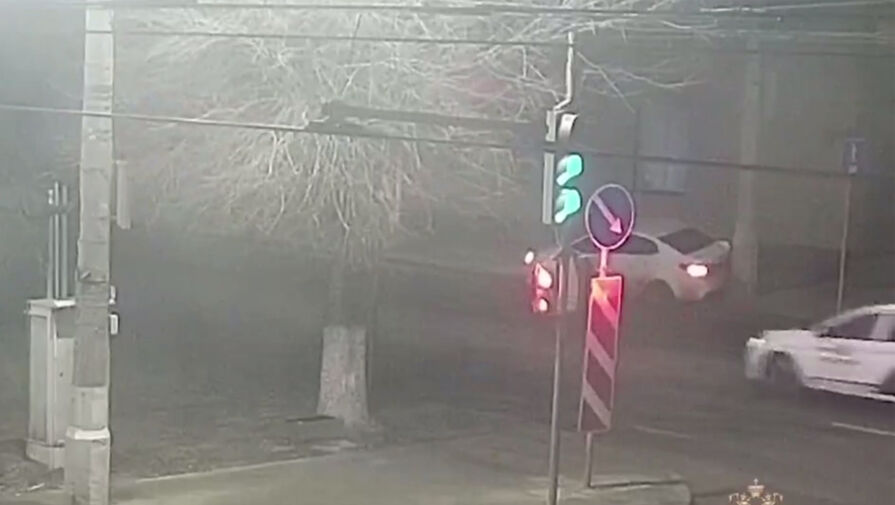 В Волгограде сотрудники ГИБДД остановили нетрезвого водителя стрельбой по колесам