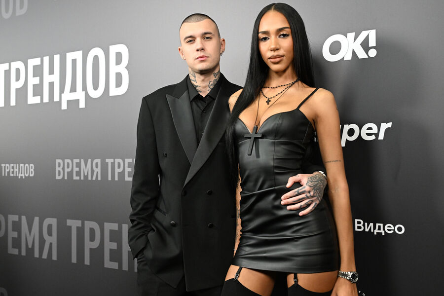 Бывшие участники тикток-хауса XO Team Тимур Сорокин и Алиша Коне на музыкальной премии «Жара Media Awards 2025» в концертном зале «Live Арена» в Московской области, 30 октября 2025 года