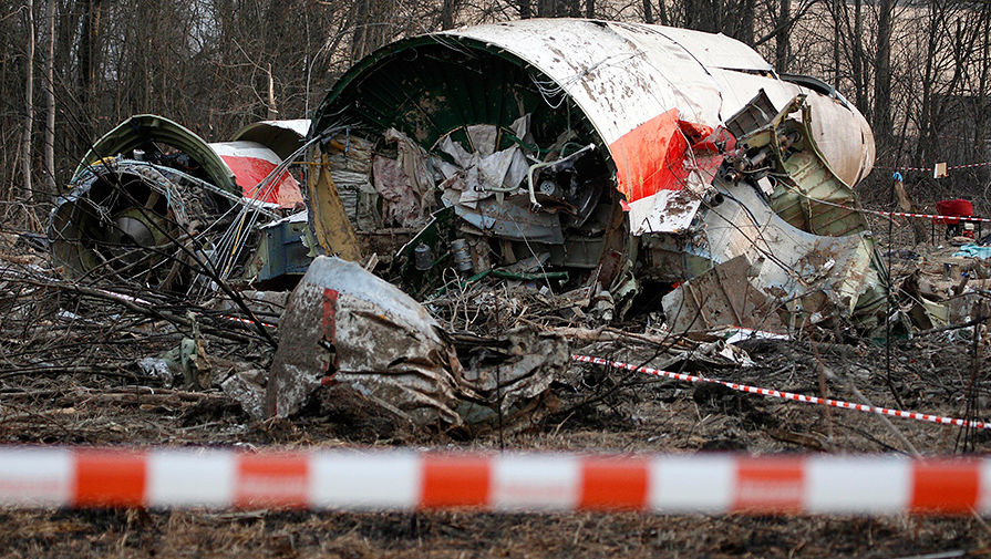 Фотография с места крушения Ту-154 под Смоленском, 11 апреля 2010 года