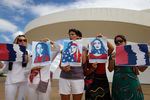 Демонстрация женщин в Бразилии в поддержку «женского марша» в Вашингтоне и против избранного президента США Дональда Трампа 