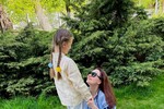 Будущая премьер-министр Украины Юлия Свириденко с дочкой, 20 апреля 2025 года