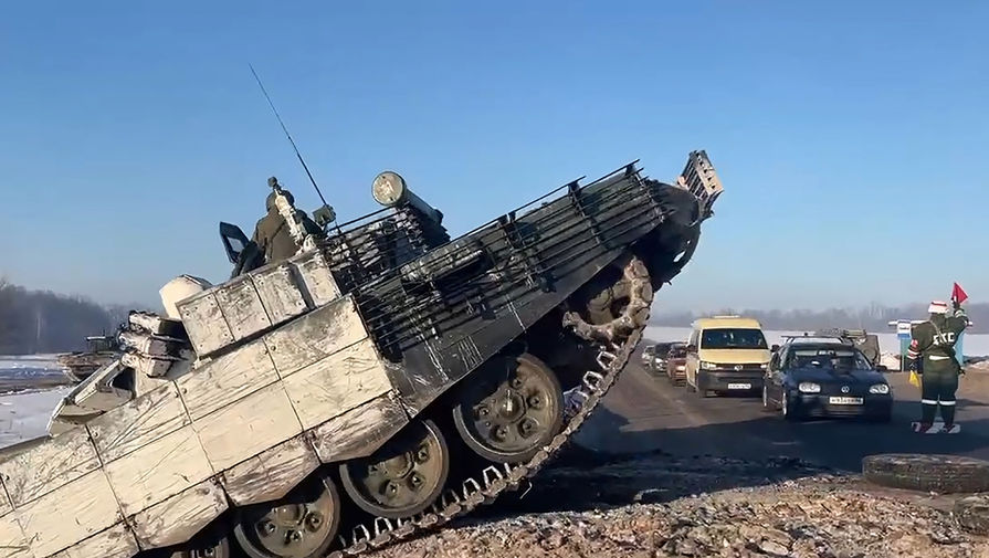 РИА Новости: российский танк уничтожил группу украинских военных в селе Водяное