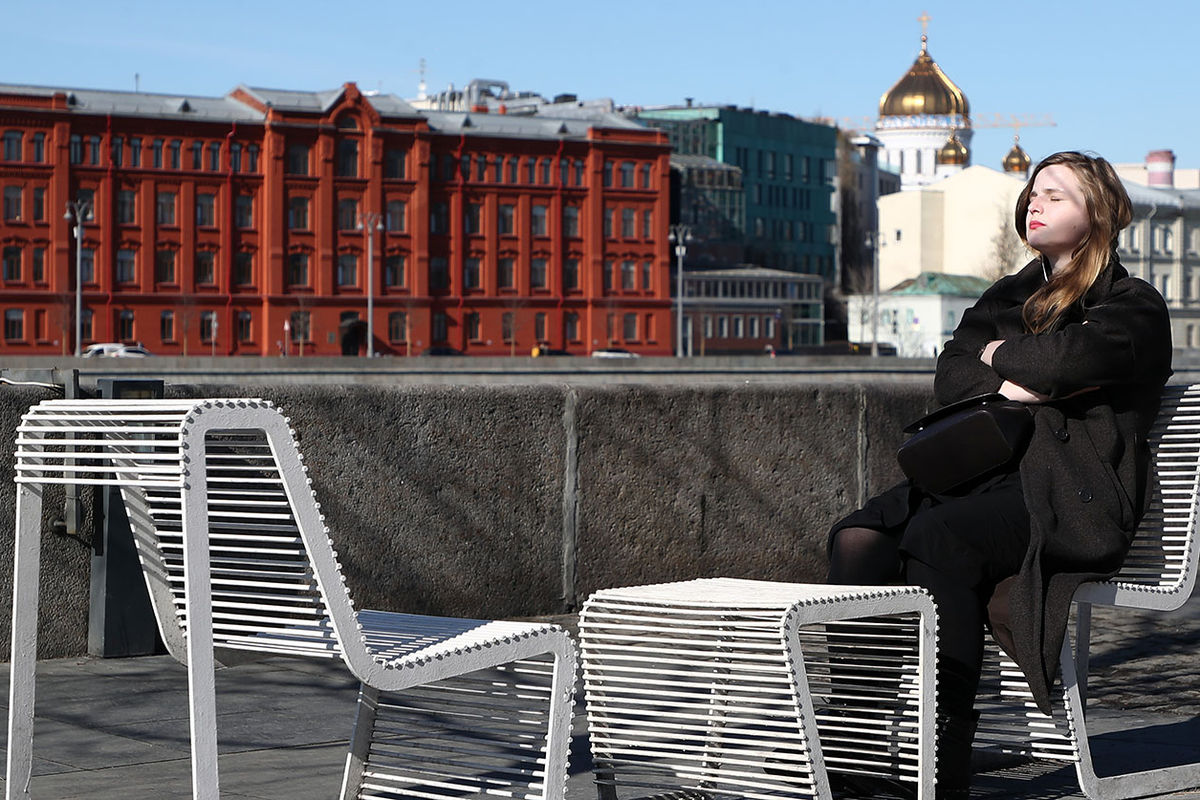 Тепло в москве новости. Тепло в москве новости. Тепло в москве новости. 21 мая велопробег в москве. Москва -13 холодно.