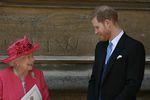 Королева Елизавета и принц Гарри после свадебной церемонии, 18 мая 2019 года