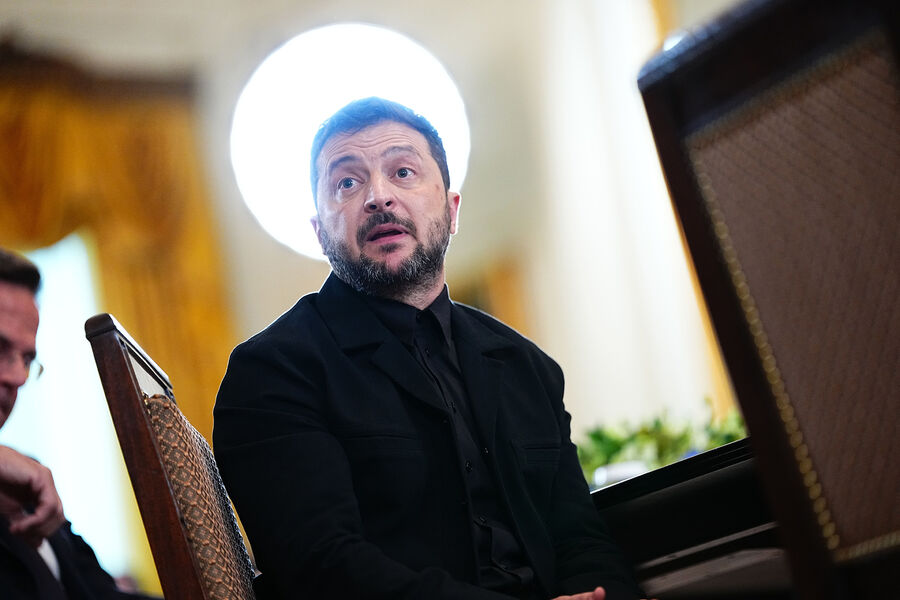 Президент Украины Владимир Зеленский во время переговоров с&nbsp;участием европейских лидеров в&nbsp;Белом доме, США, 18&nbsp;августа 2025&nbsp;года