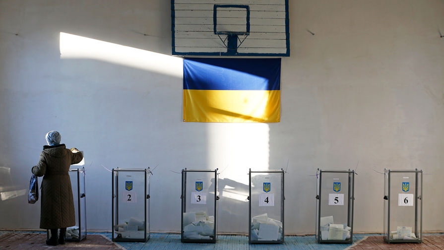 Нападение на кандидата: Украина готовится к выборам