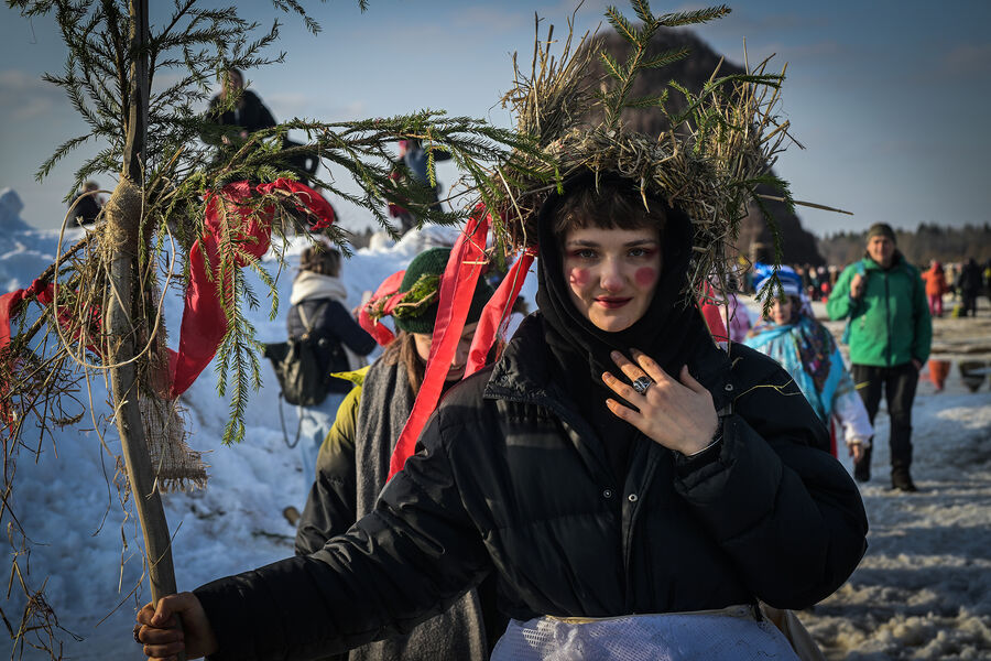 Участница празднования Масленицы в&nbsp;арт-парке Никола-Ленивец Калужской области, 16&nbsp;марта 2024&nbsp;года