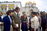Саманта Смит с родителями на Соборной площади Московского Кремля, июль 1983 года