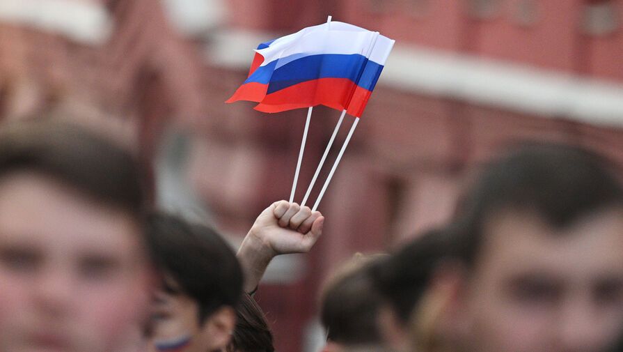 В Грозном прошло массовое шествие по случаю выборов президента РФ