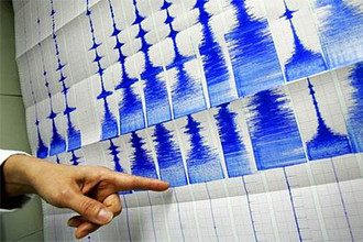 Землетрясение магнитудой, по разным данным, 5,3 или 5,6 произошло в среду в 3.02 мск в 3 км от села Старобачаты, в 21 км от города Белово Кемеровской области