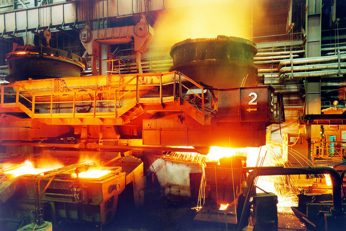 Конвертерный цех крупнейшего металлургического предприятия Украины «Азовсталь»