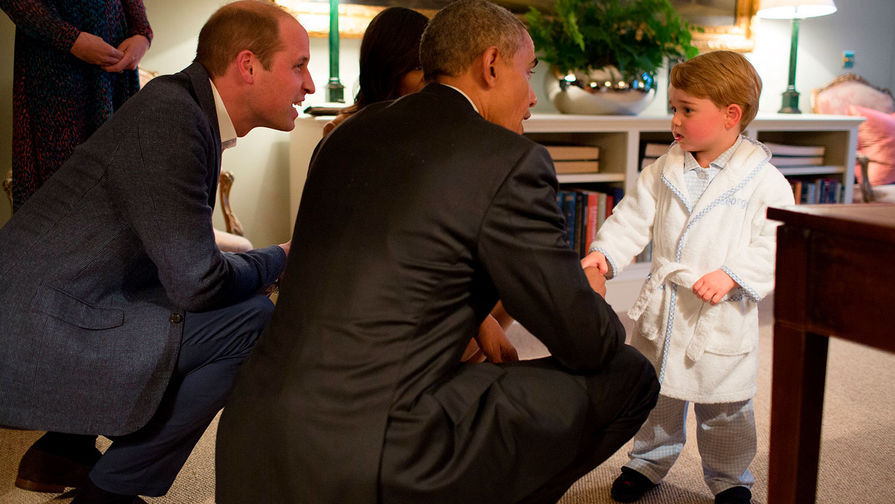 Британский принц Уильям (герцог Кембриджский), президент Обама и принц Джордж (сын Уильяма) в&nbsp;Кенсингтонском дворце
