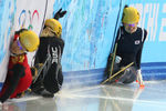 Спортсменки во время забега на 1500 метров в соревнованиях по шорт-треку на XXII зимних Олимпийских играх в Сочи