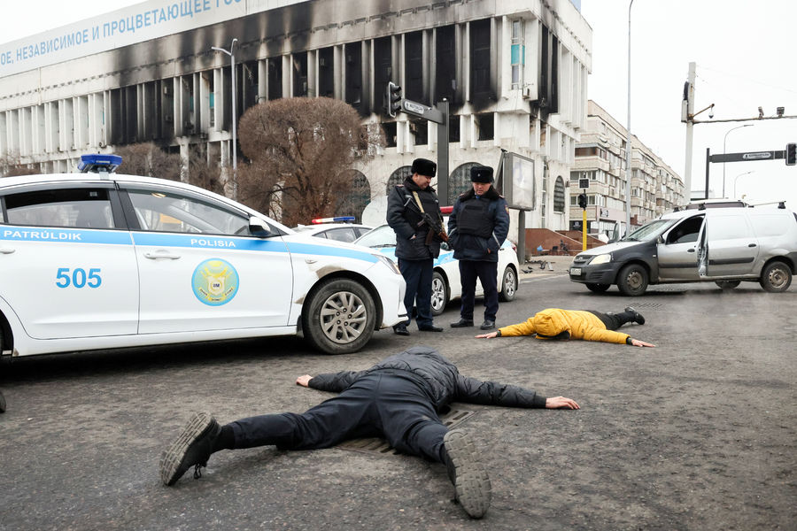 Задержание на&nbsp;улицах в&nbsp;Алматы после беспорядков, 10&nbsp;января 2022&nbsp;года