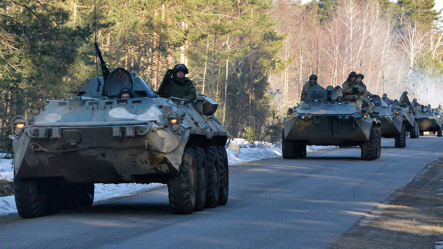 Блинкен: США следят за отводом российских войск от границ Украины