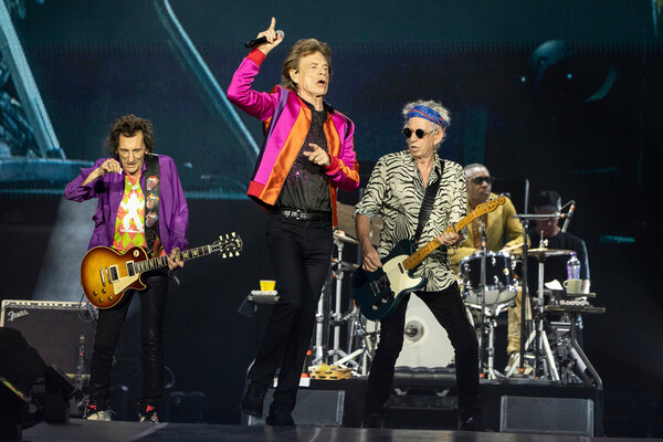 Группа The Rolling Stones во время выступления в&nbsp;Леоне, Франция, 2022&nbsp;год
