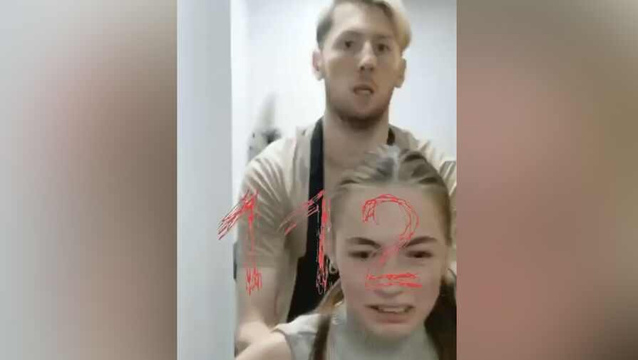 Школьницу избили в салоне красоты в Москве за то, что она пришла по купону