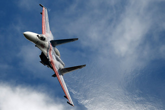 Многоцелевой истребитель Су-27