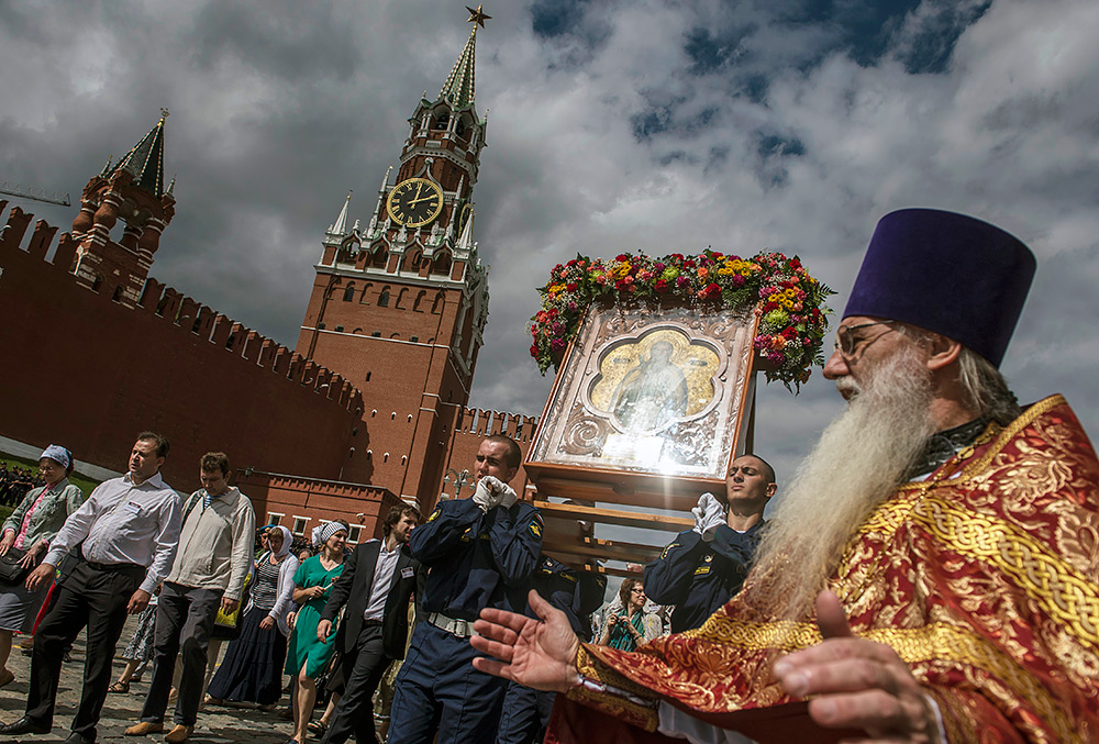Крестный ход в честь празднования Дня ВДВ в Москве