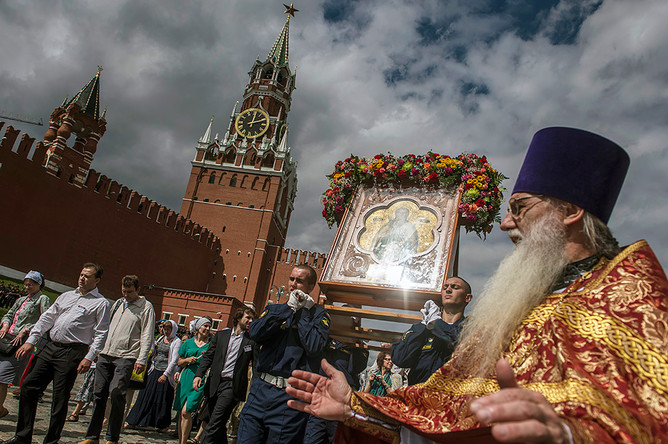 Крестный ход в честь празднования Дня ВДВ в Москве