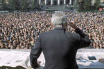 Борис Ельцин выступает на митинге шахтеров, 1991 год