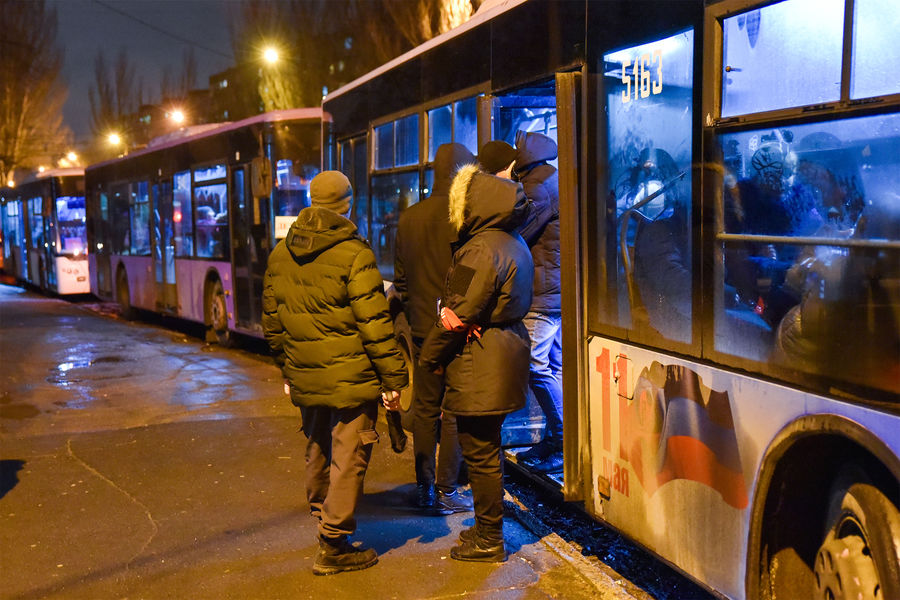 Эвакуация мирных граждан в&nbsp;Ленинском районе Донецка, 18&nbsp;февраля 2022&nbsp;года