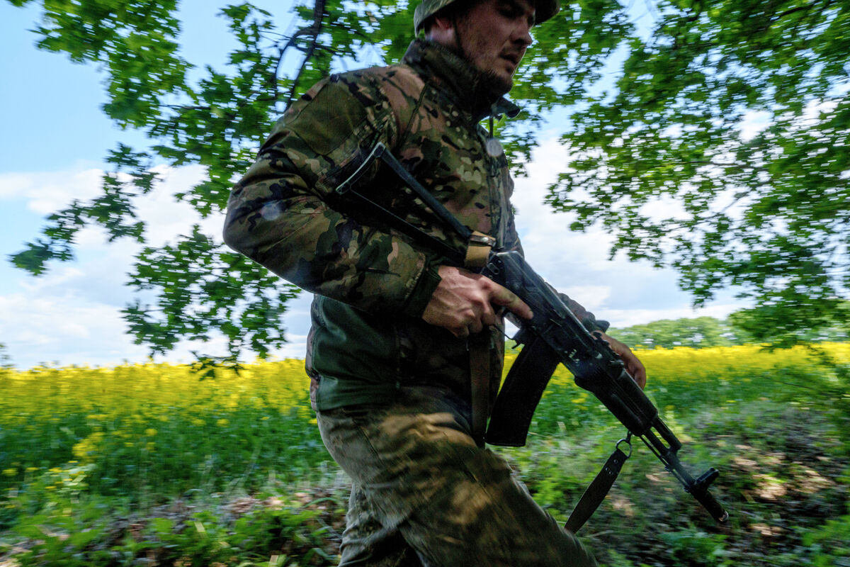 Российские военные поразили живую силу и технику ВСУ в Запорожской области  - Газета.Ru | Новости