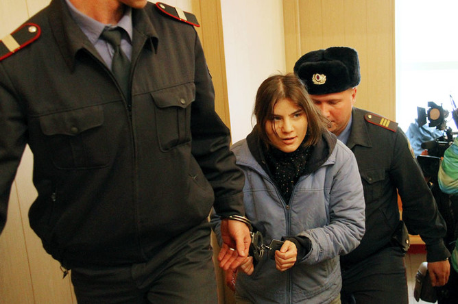 Суд заключил под стражу третью активистку из Pussy Riot Екатерину Самуцевич