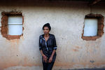 34-летняя Мудахогора Эрнестина, выжившая во время массовых убийств в Руанде