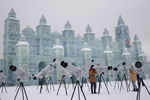 Ледяные скульптуры в Харбине, провинция Хэйлунцзян