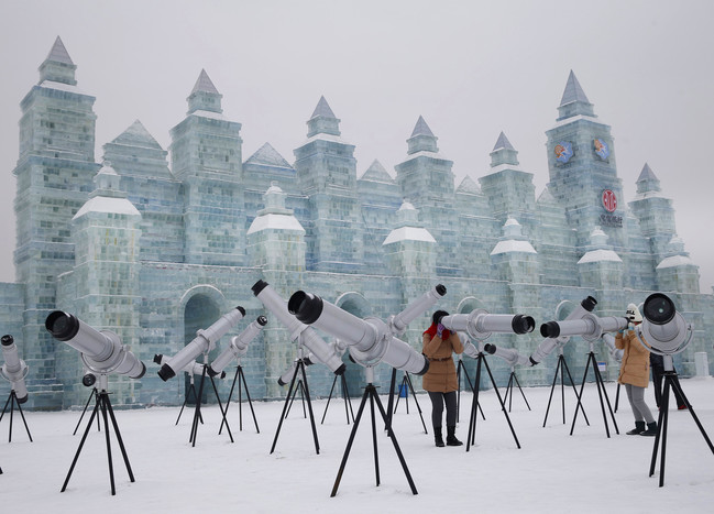 Ледяные скульптуры в&nbsp;Харбине, провинция Хэйлунцзян