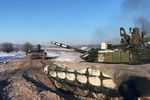 Танки Т-72Б3 во время вывода войск после участия в российско-белорусских учениях «Союзная решимость-2022», февраль 2022 года