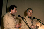 Артисты Александр Ширвиндт и Михаил Державин во время церемонии награждения на кинофестивале «Ника» в Москве, 1991 год