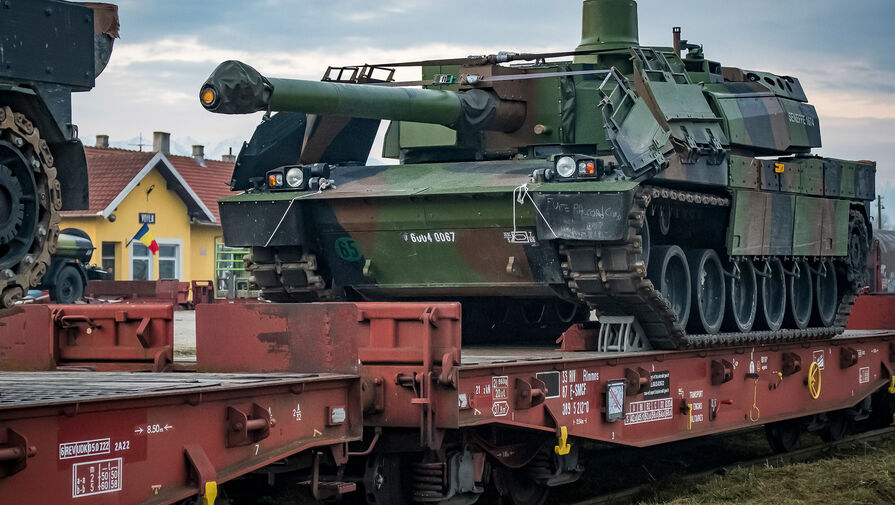 Франция изучает возможность отправки танков Leclerc на Украину