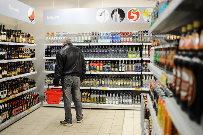 Более половина потребляемой алкогольной продукции в России – фальсификат