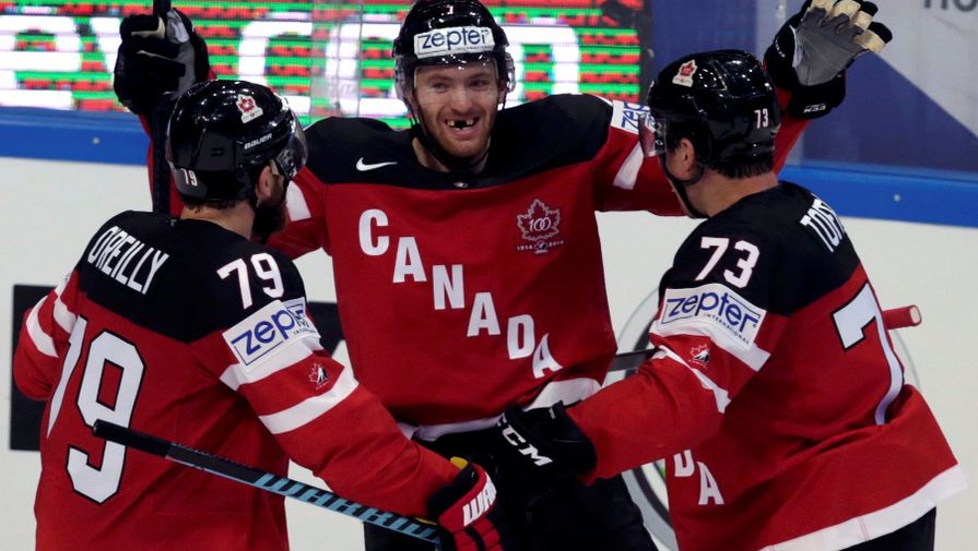 Сборная Канады одержала третью победу на чемпионате мира по хоккею