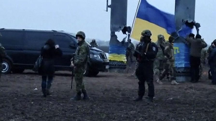 Украинские силовики охраняют поврежденные опоры ЛЭП в&nbsp;Херсонской области