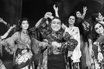 Николай Сличенко на сцене Московского музыкально-драматического цыганского театра «Ромэн», 1979 год