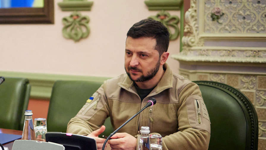 Зеленский утвердил решение о национализации дочек Сбербанка и ВЭБ.РФ