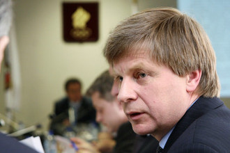 За несколько месяцев Толстых дорос до исполнительного директора ОКР