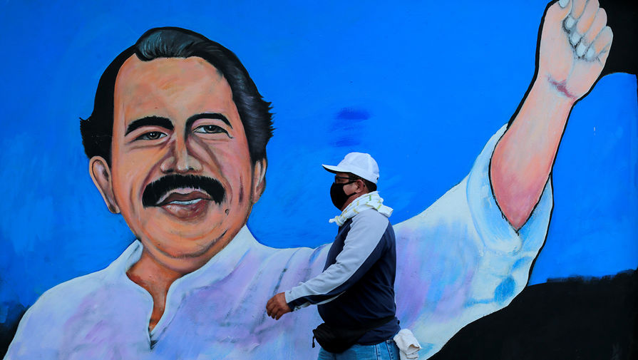 Граффити с изображением президента Никарагуа Даниэля Ортега