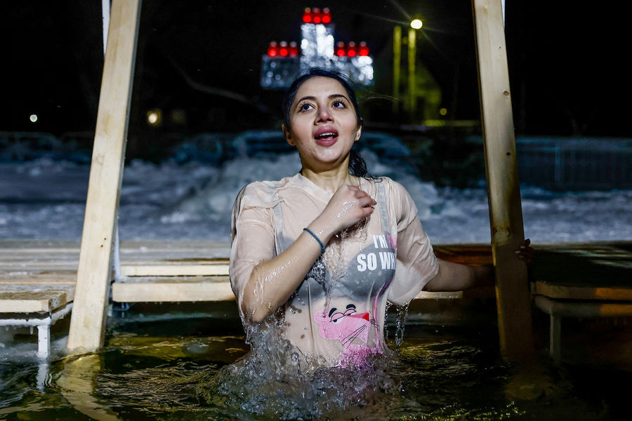 Как прошли крещенские купания в России
