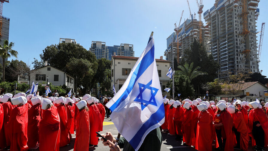 В Израиле отложили утверждение первой части судебной реформы до утра