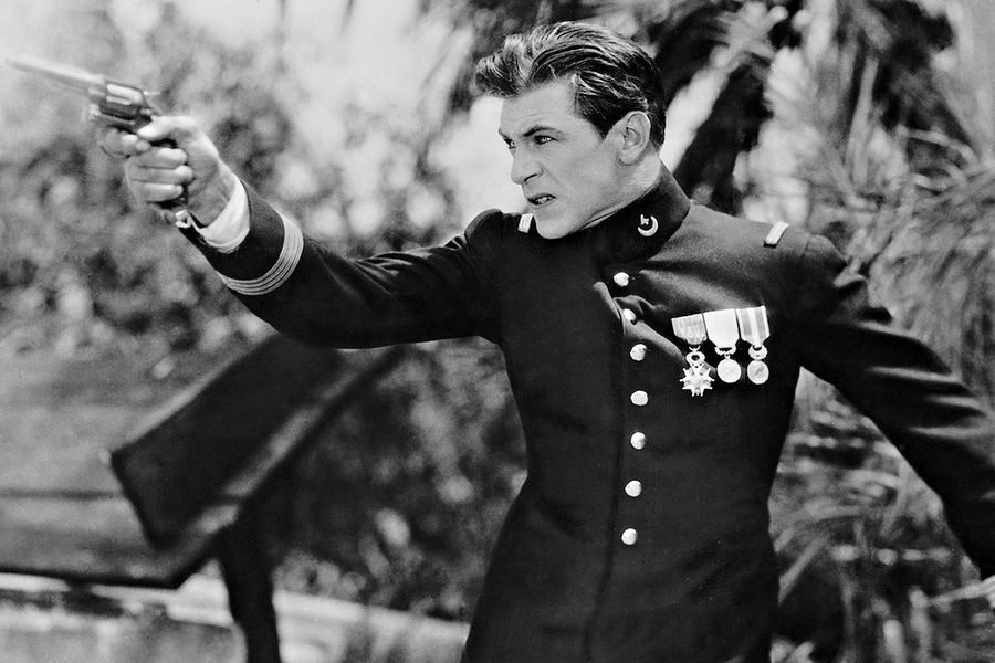 Кадр из&nbsp;фильма &laquo;Красавец-рубака&raquo; (1928)