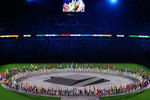 Во время церемонии закрытия на Национальном олимпийском стадионе, 8 августа 2021 года